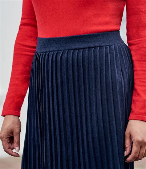 givenchy navy pleated skirt|Pleated skirt in wool .